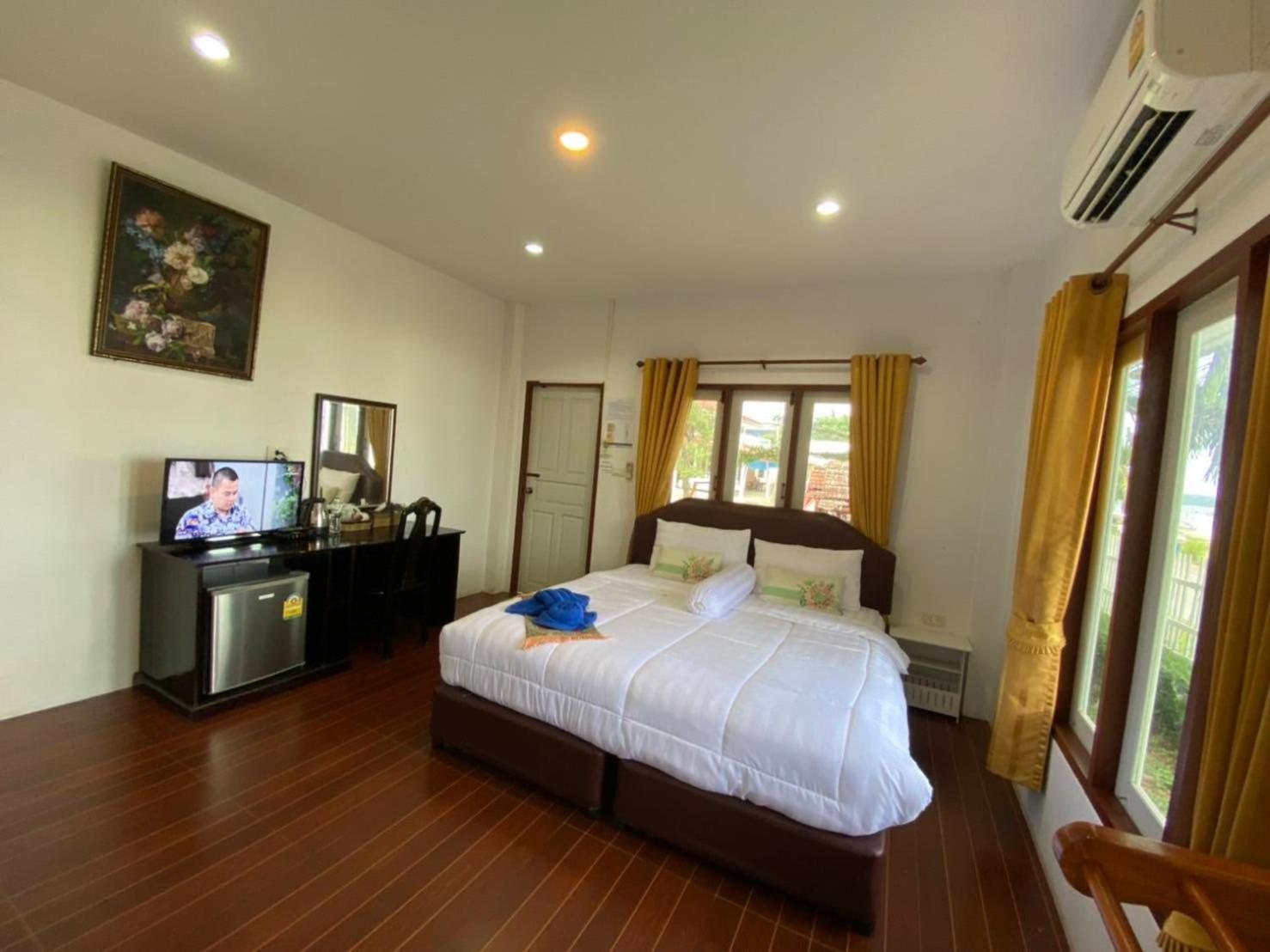 Baan Golden Resort & Residences Szamroijot Kültér fotó