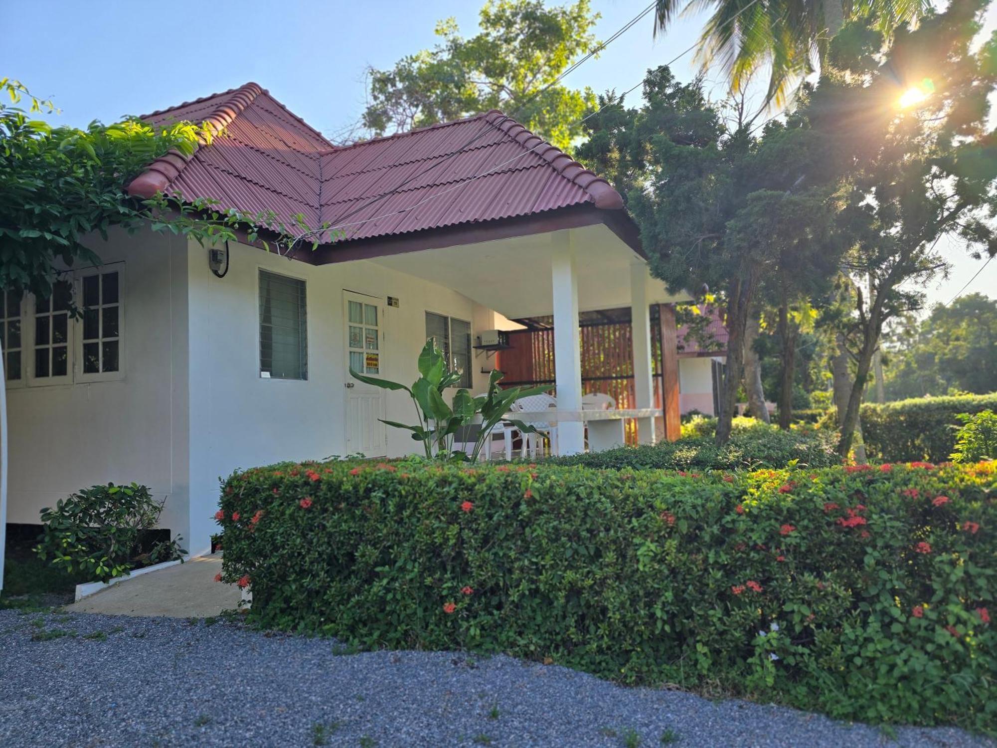 Baan Golden Resort & Residences Szamroijot Kültér fotó