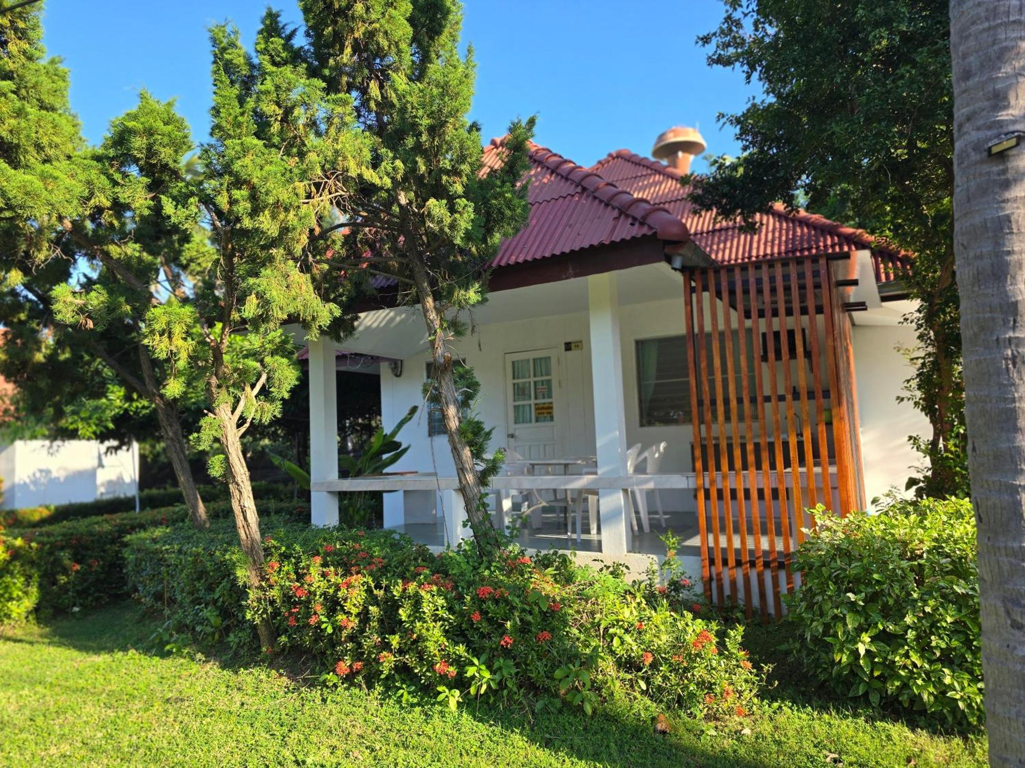 Baan Golden Resort & Residences Szamroijot Kültér fotó